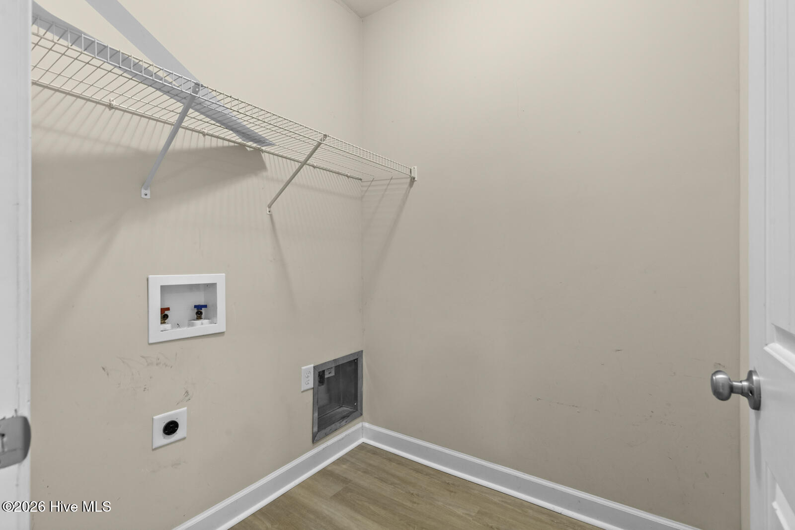 100557134 | Photo 16