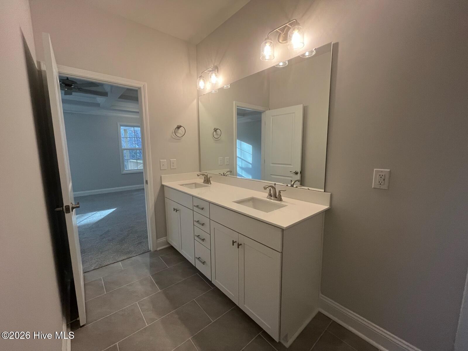 100552296 | Photo 21