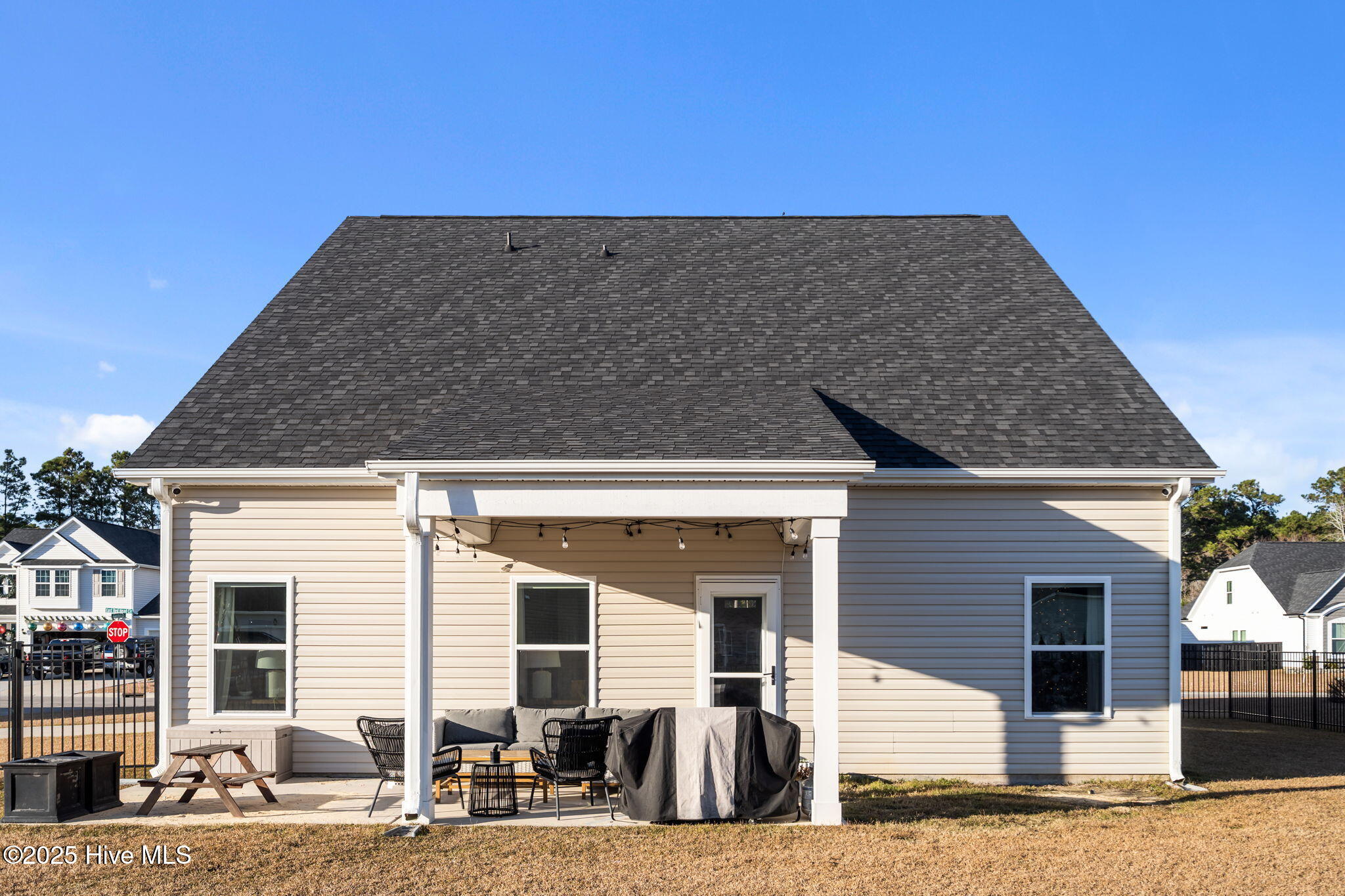 100547055 | Photo 34