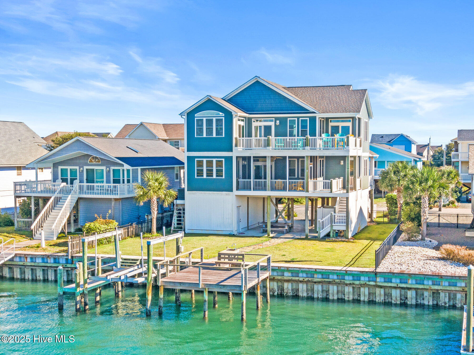 100538043 | Photo 55