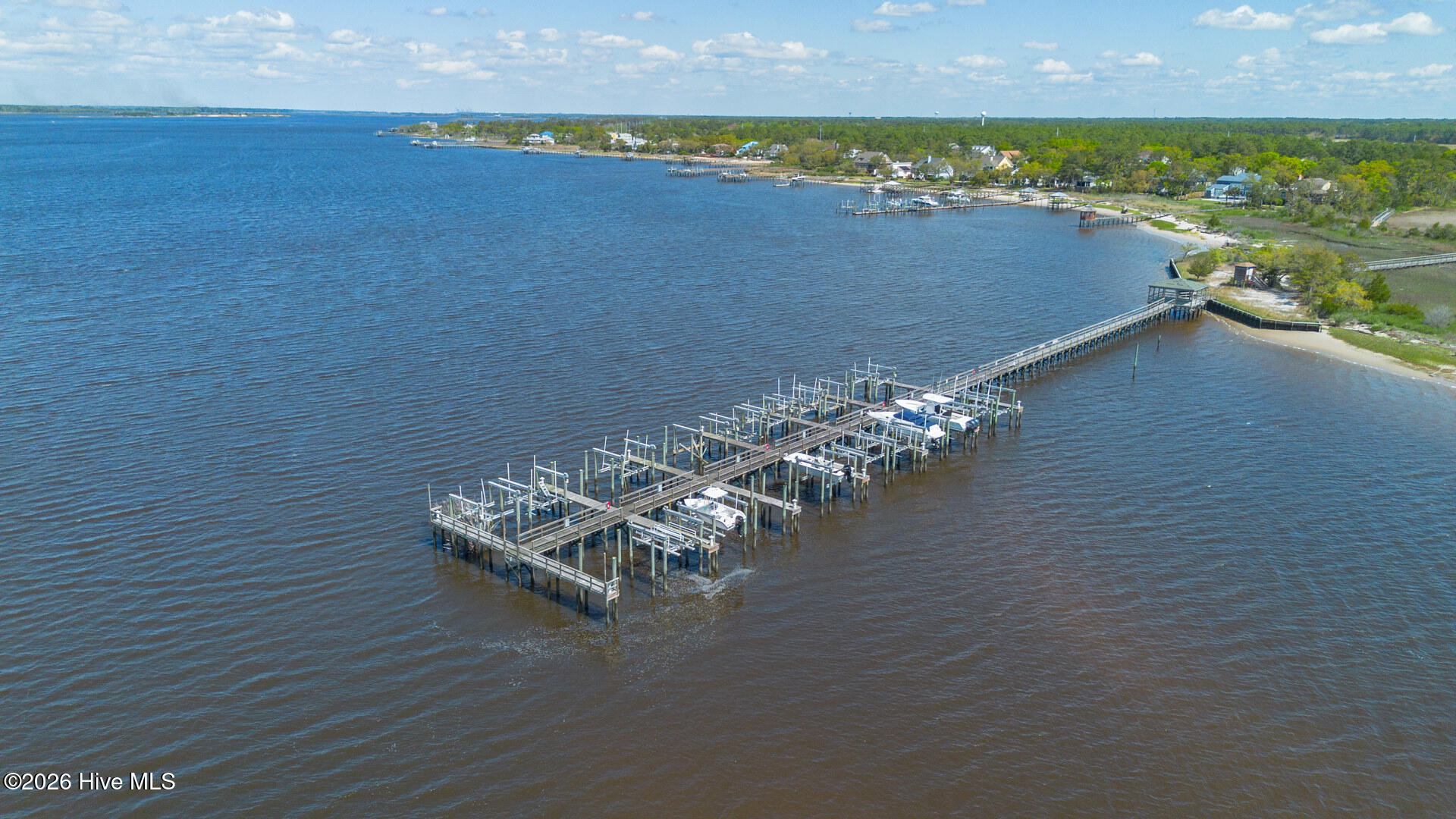 100553549 | Photo 93