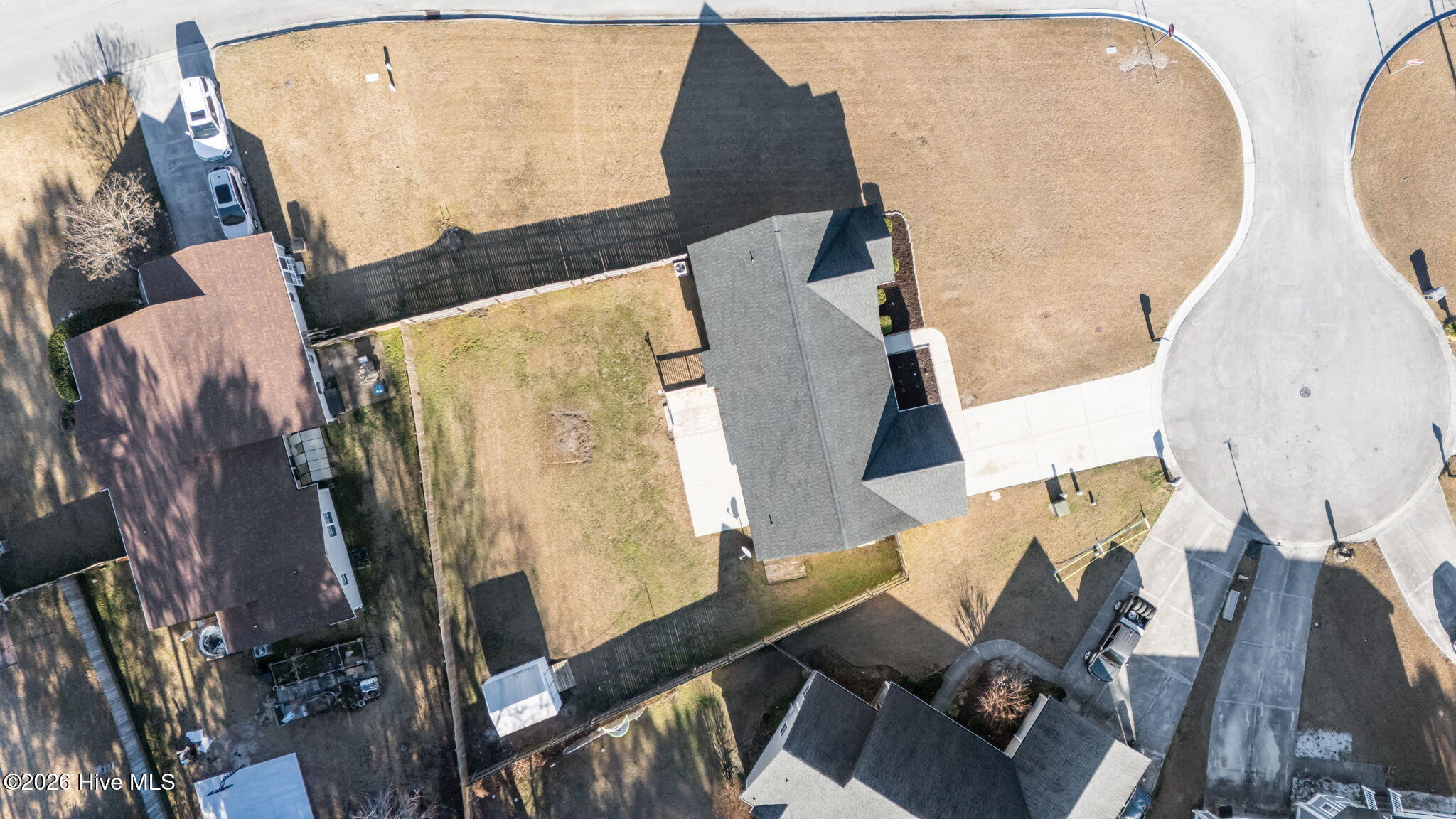 100549843 | Photo 46