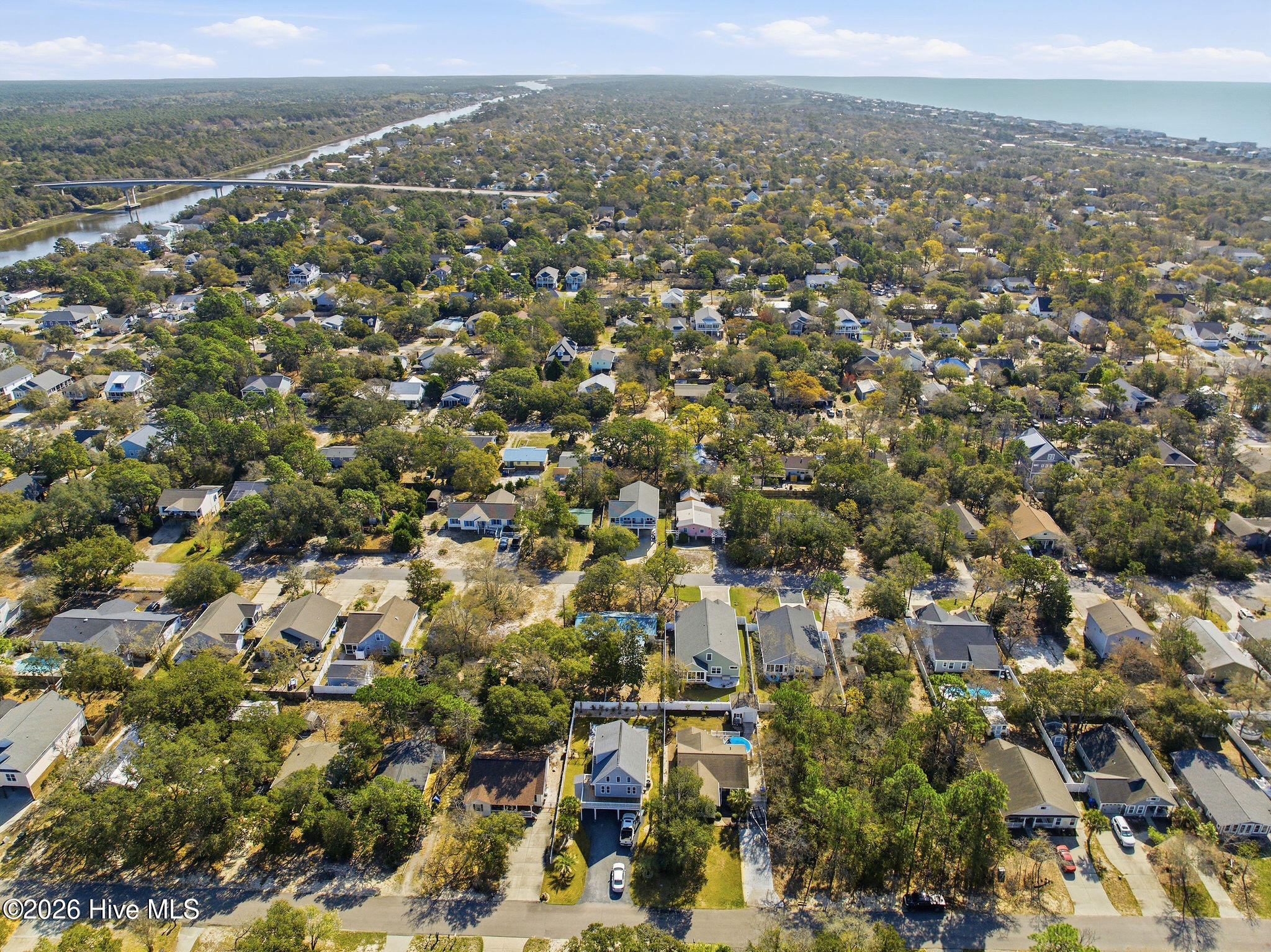 100564748 | Photo 63