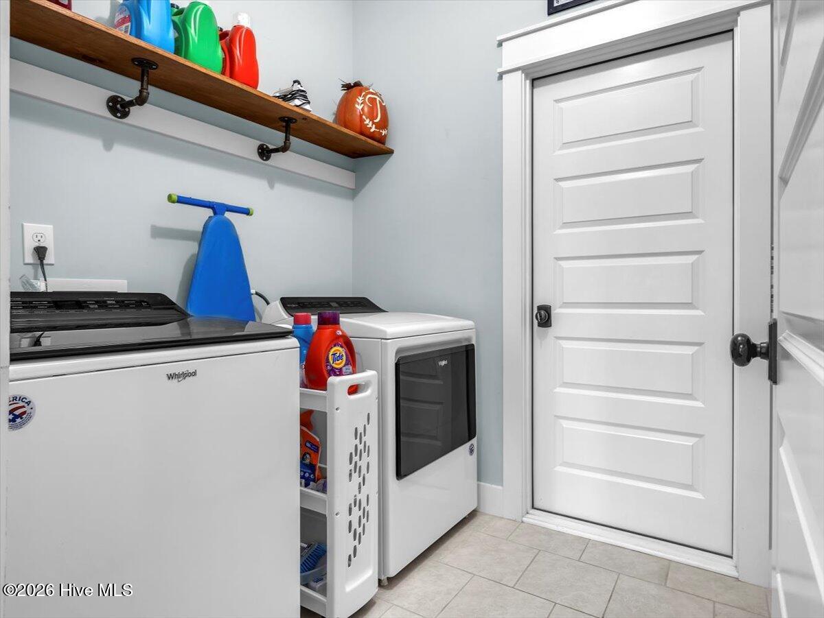 100552702 | Photo 37