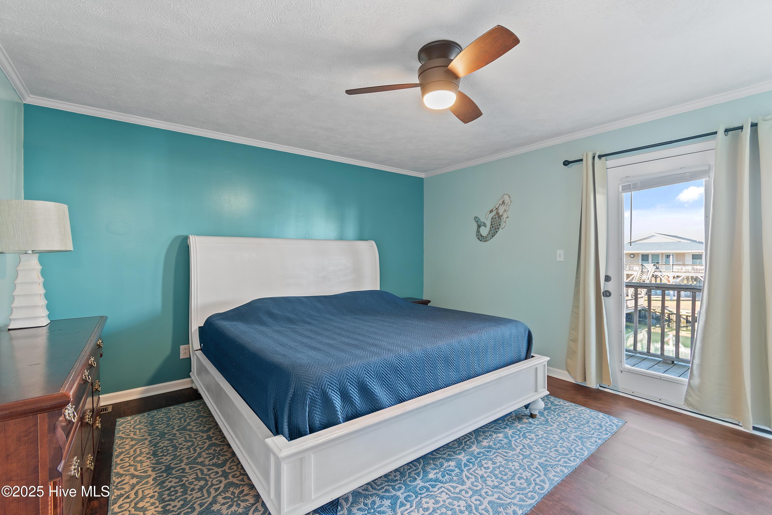 100542122 | Photo 32