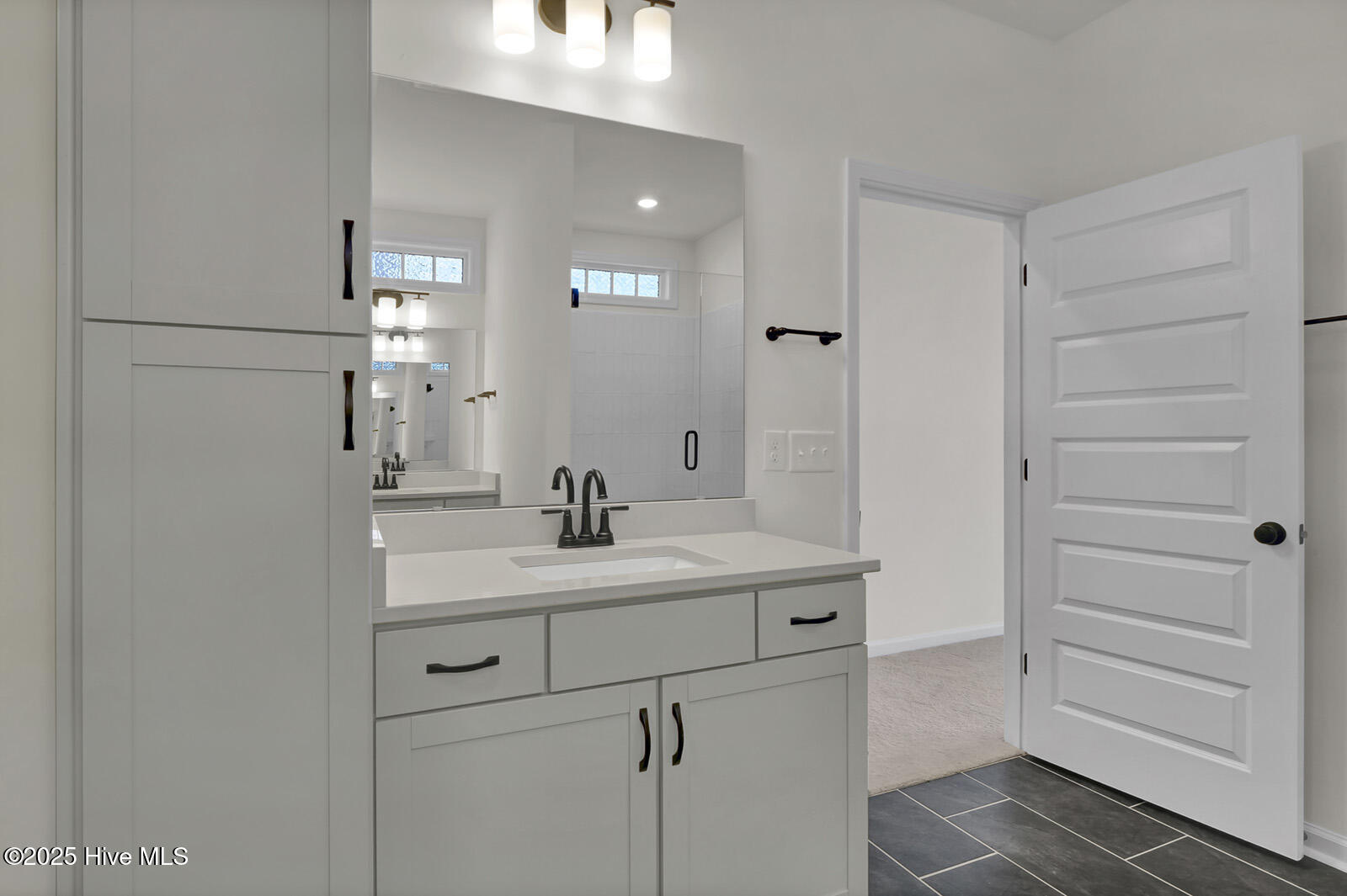 100559061 | Photo 21