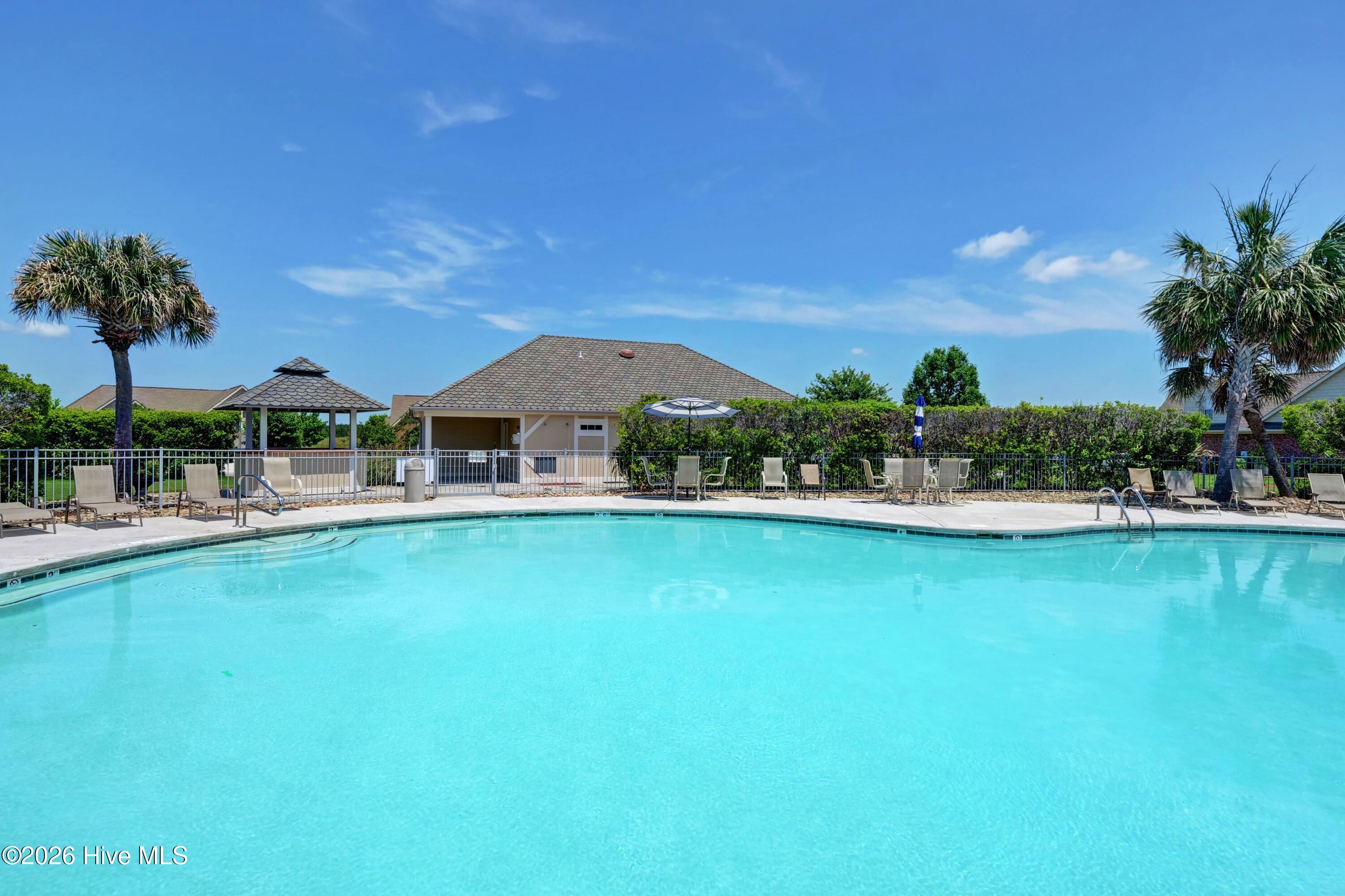 100567268 | Photo 62