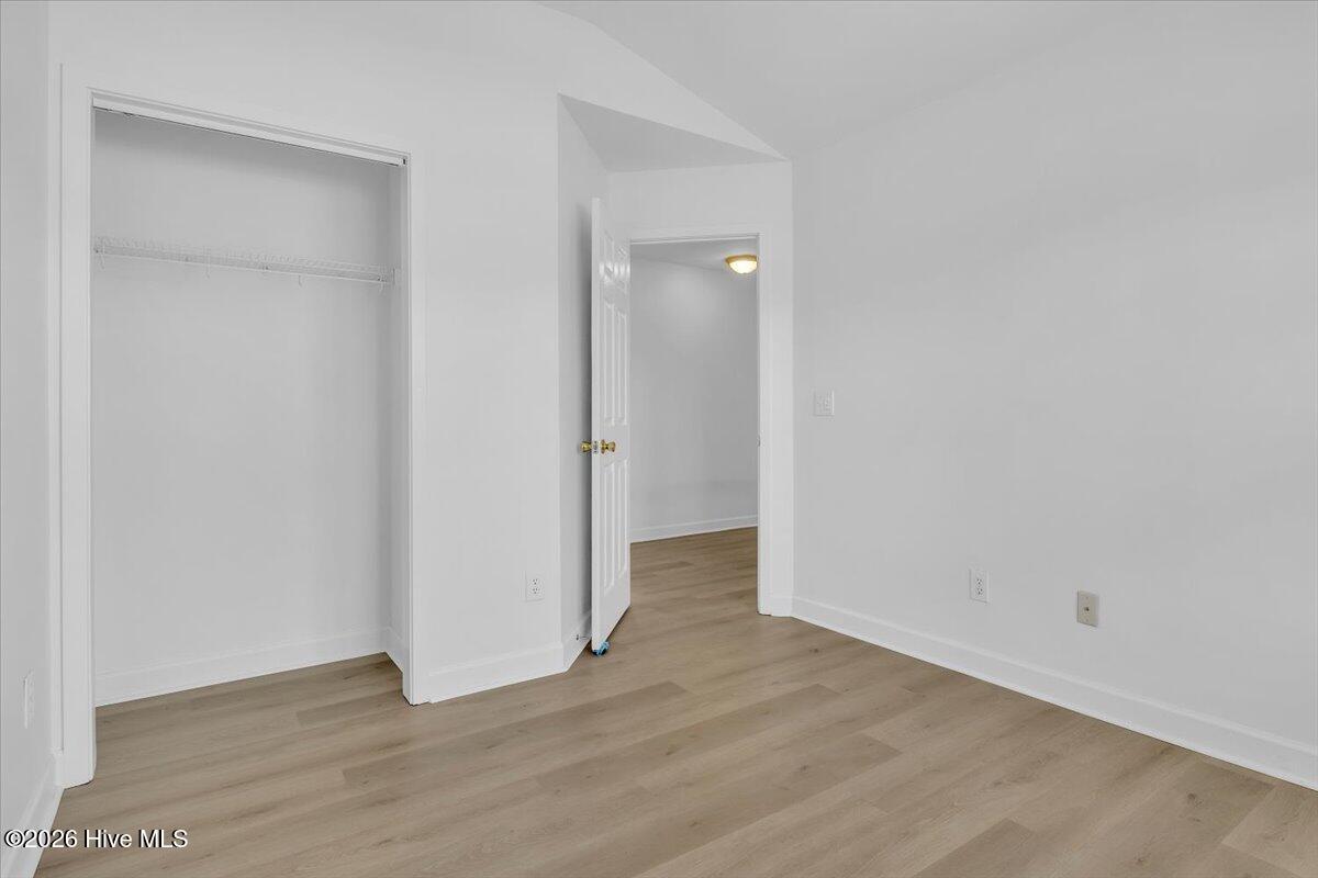 100547444 | Photo 17