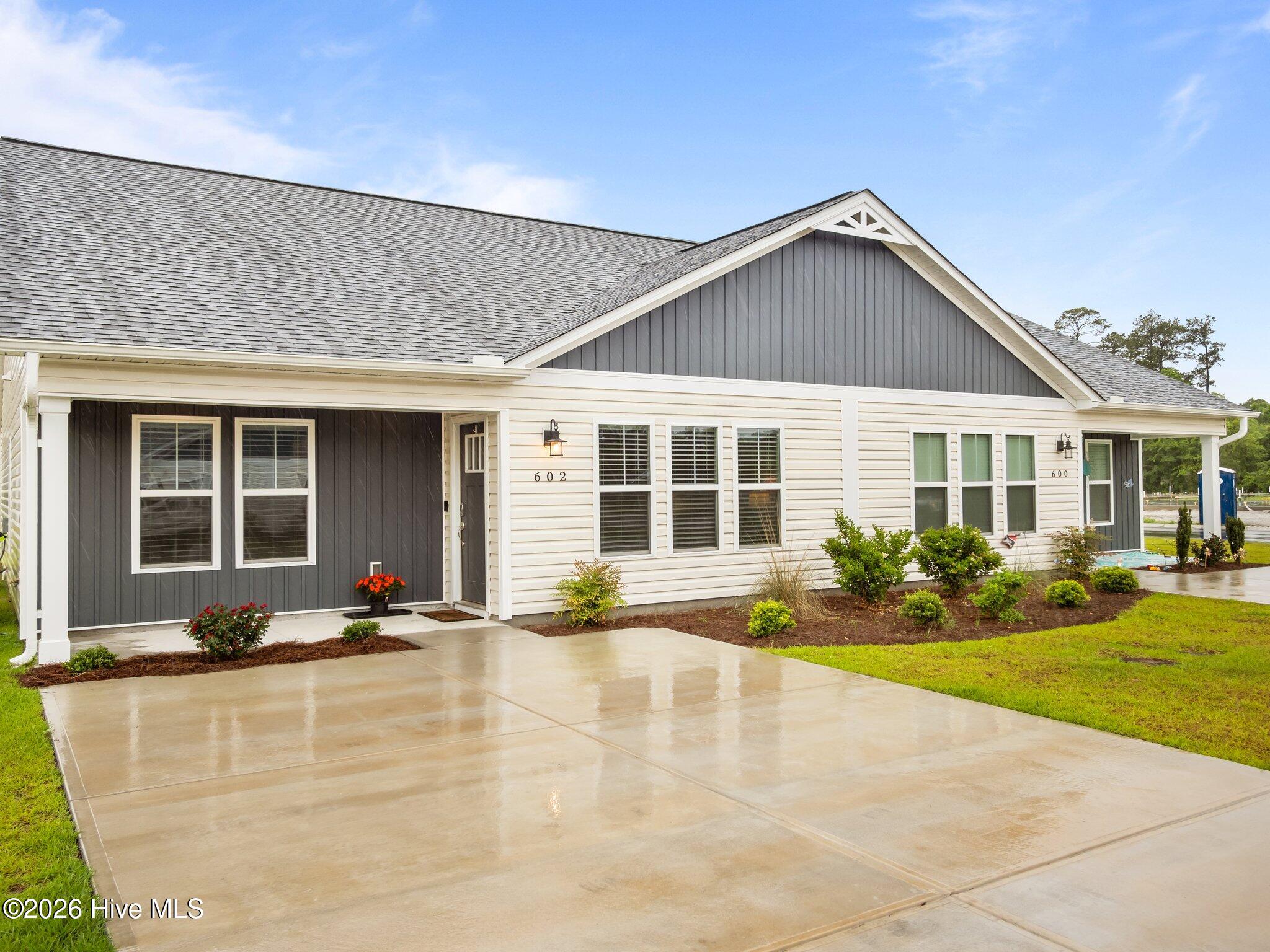 602 Villa Cove,Newport