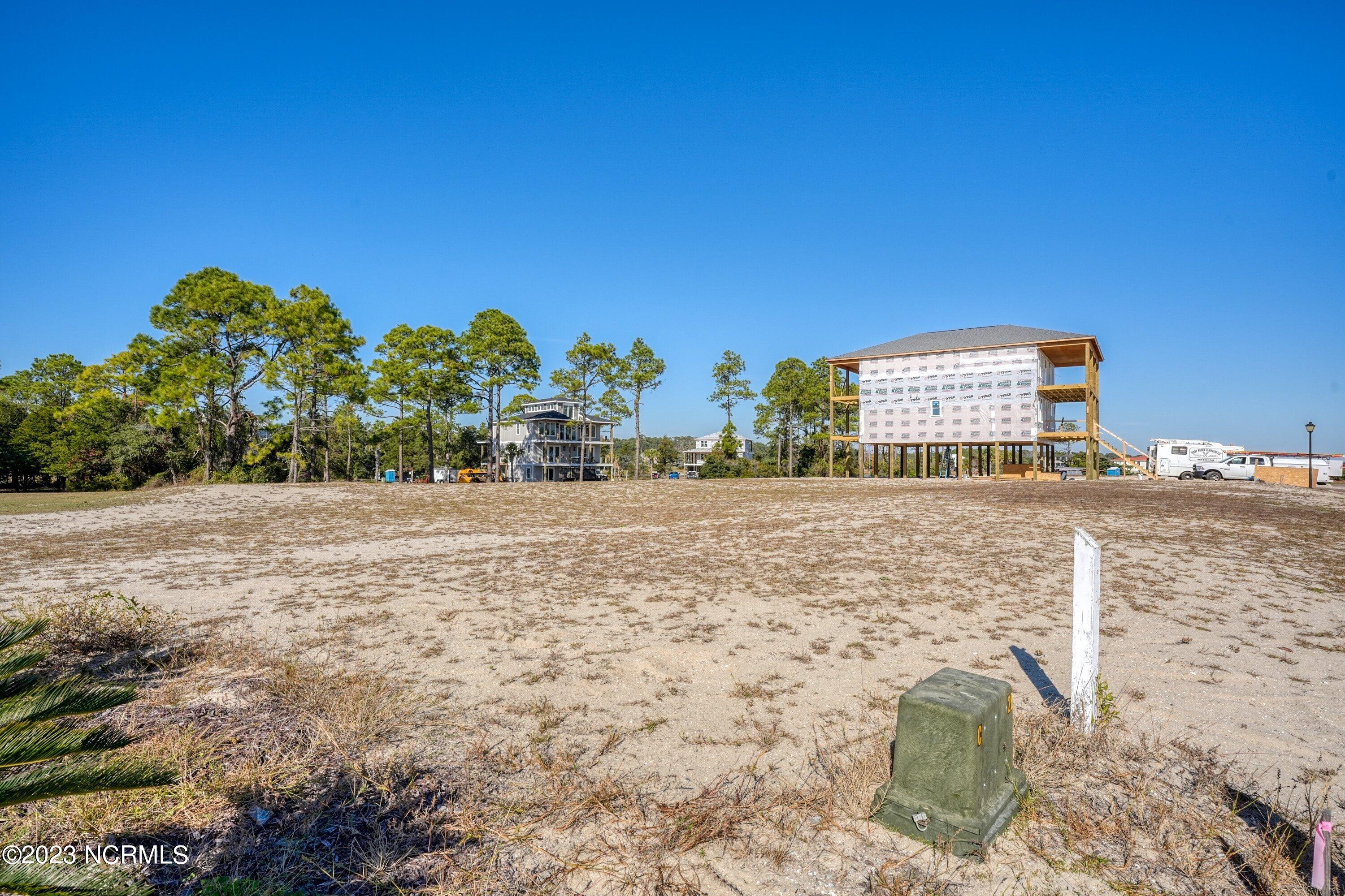 100506089 | Photo 16