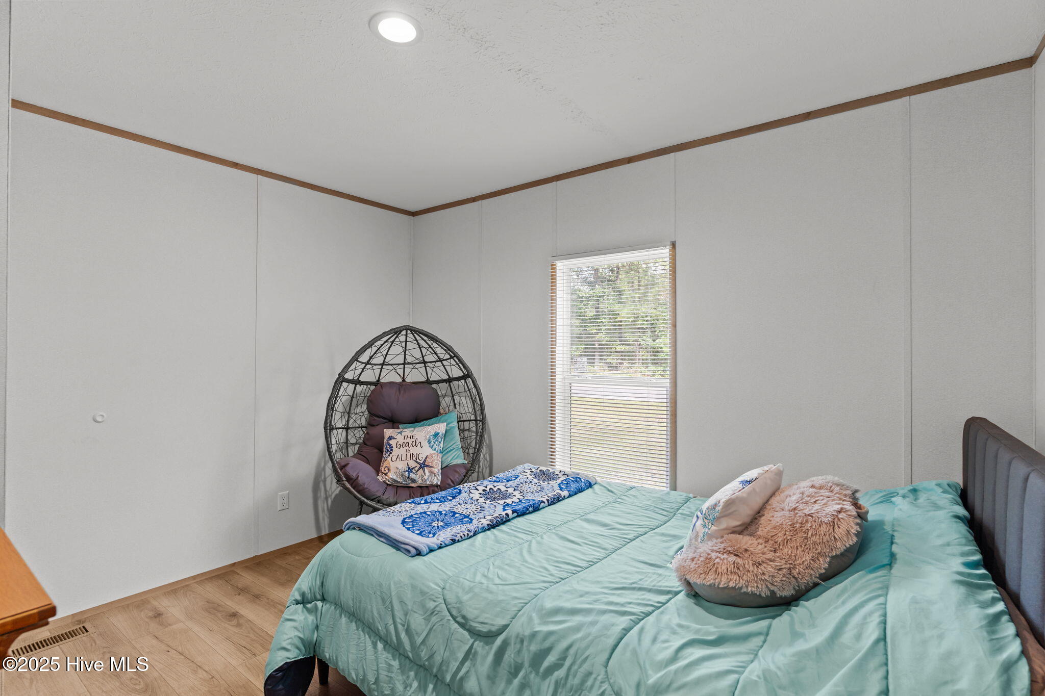 100522935 | Photo 23