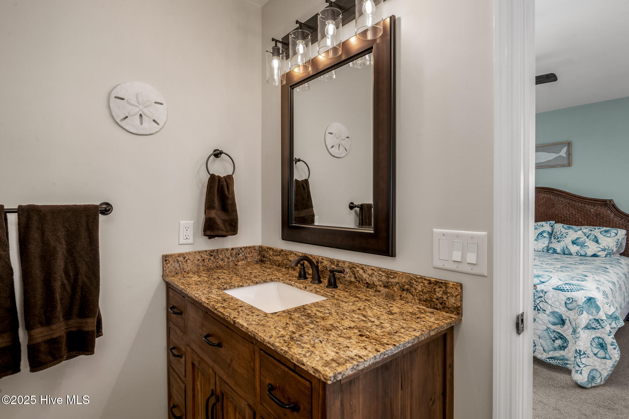 100515764 | Photo 20