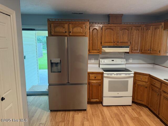 100523651 | Photo 14