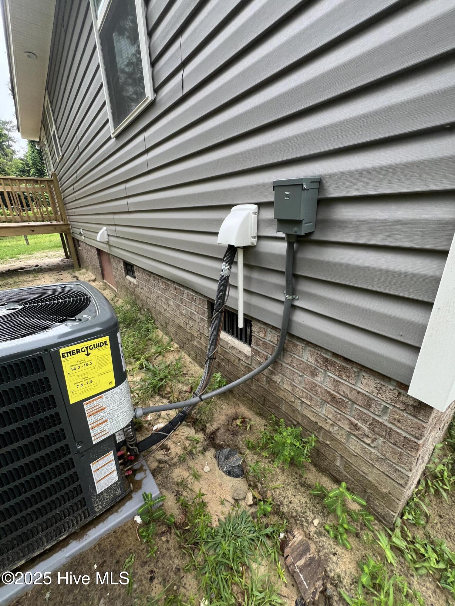 100526782 | Photo 18