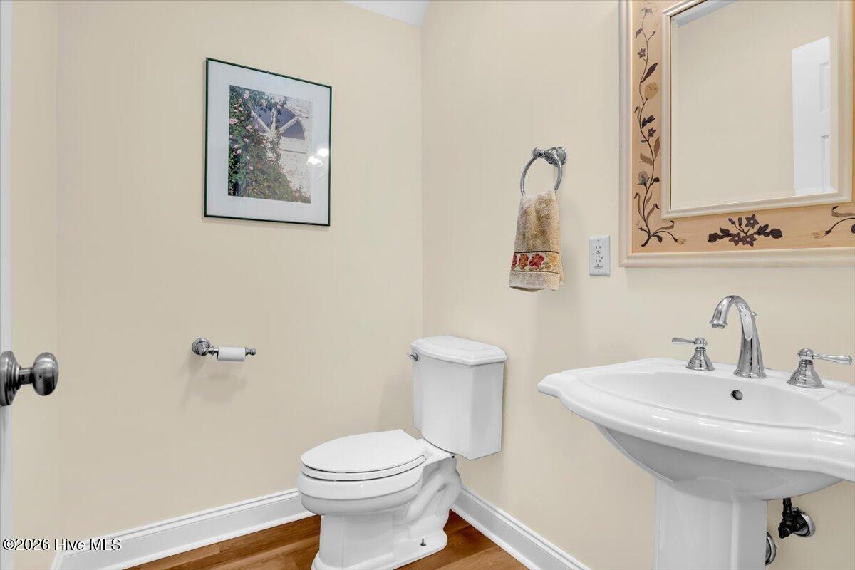 100567087 | Photo 69