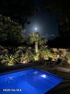 100563118 | Photo 57