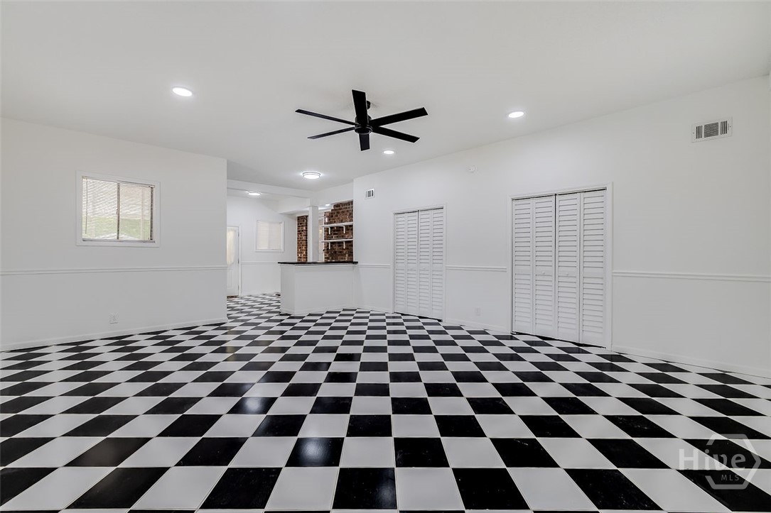 440 Pecan entertainment room