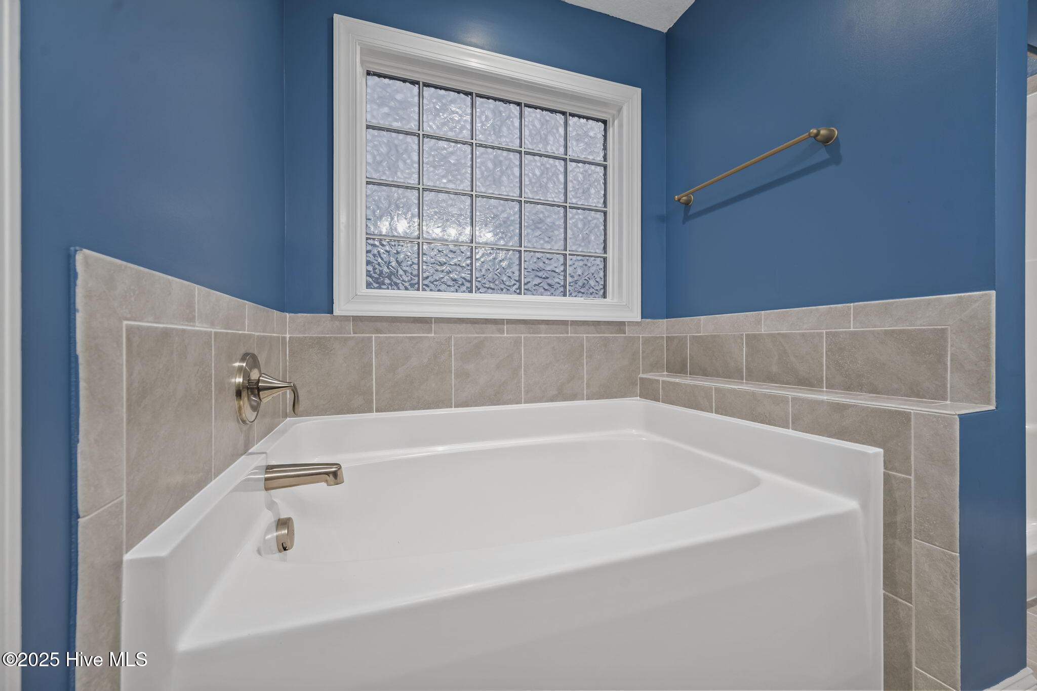 100546681 | Photo 34