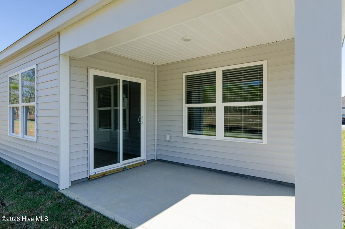 100568569 | Photo 19