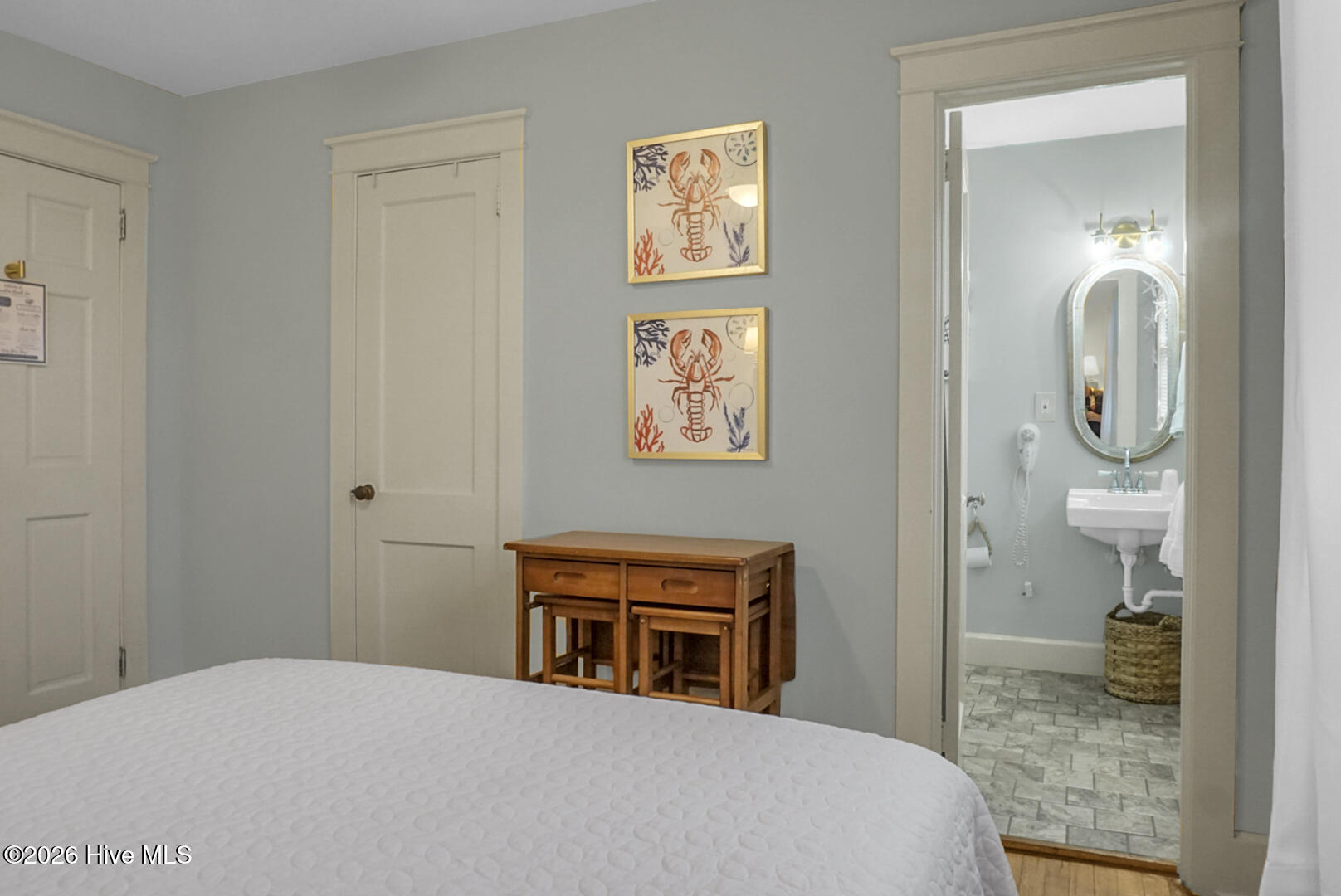 100555839 | Photo 62