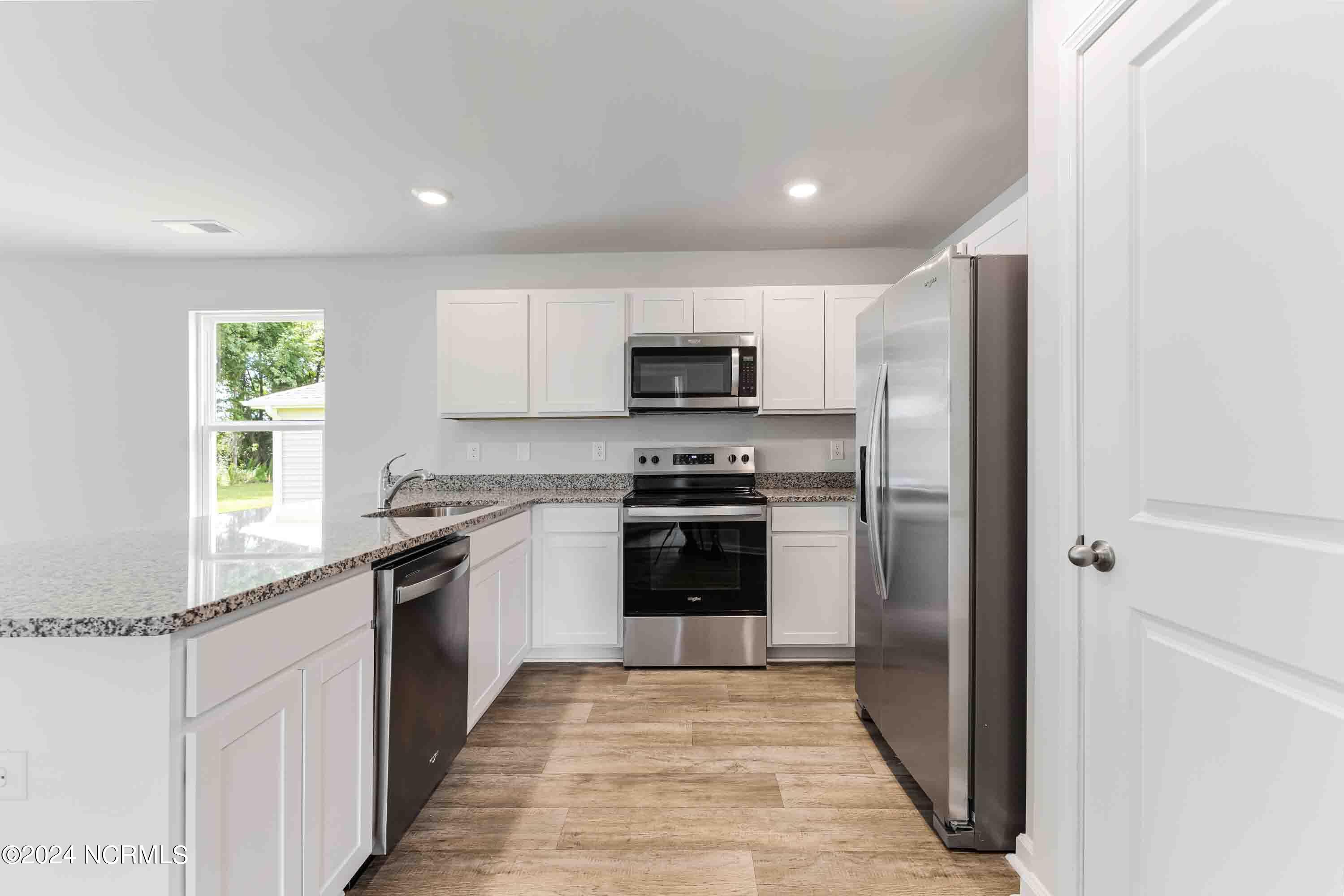 100533659 | Photo 10