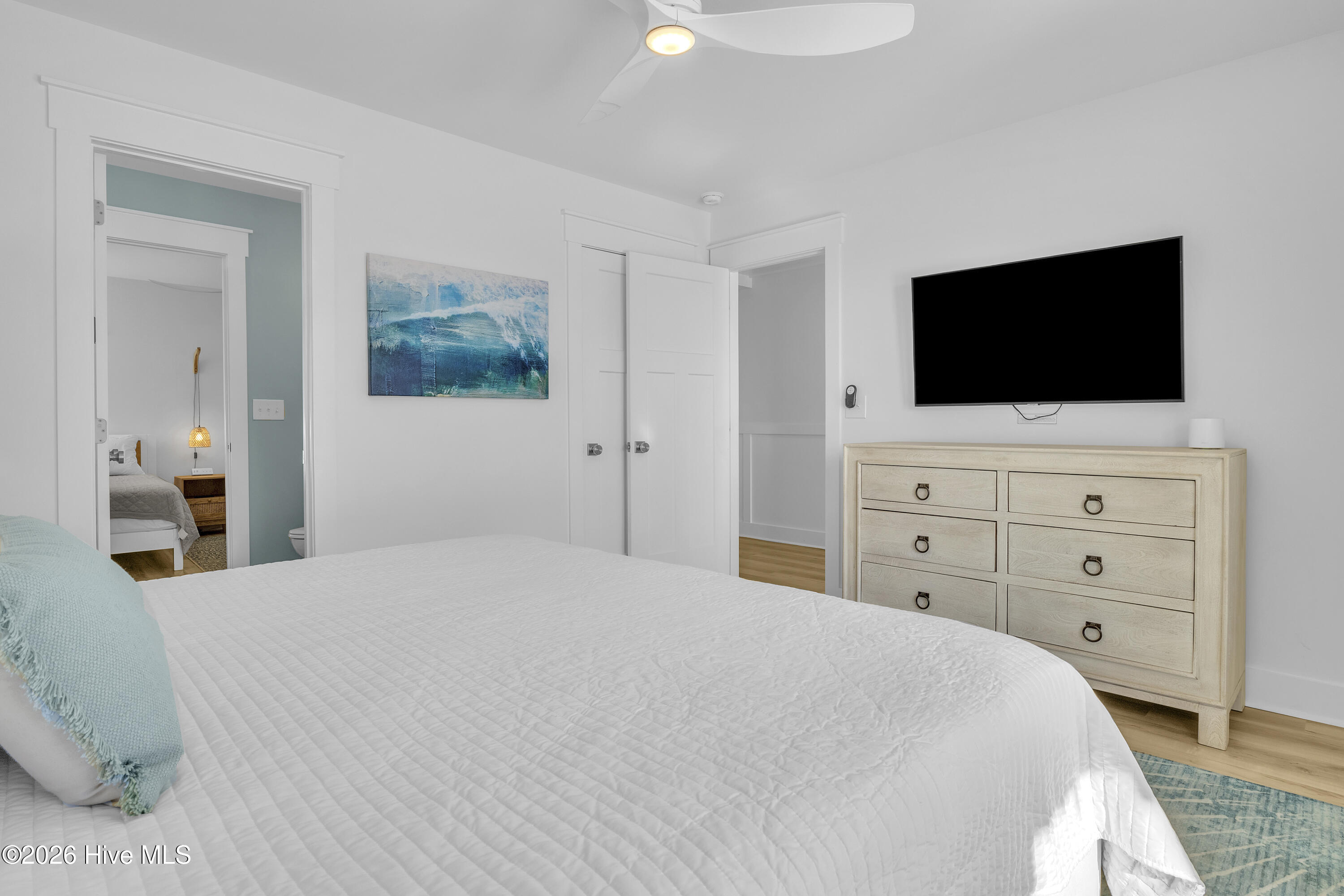 100549565 | Photo 56