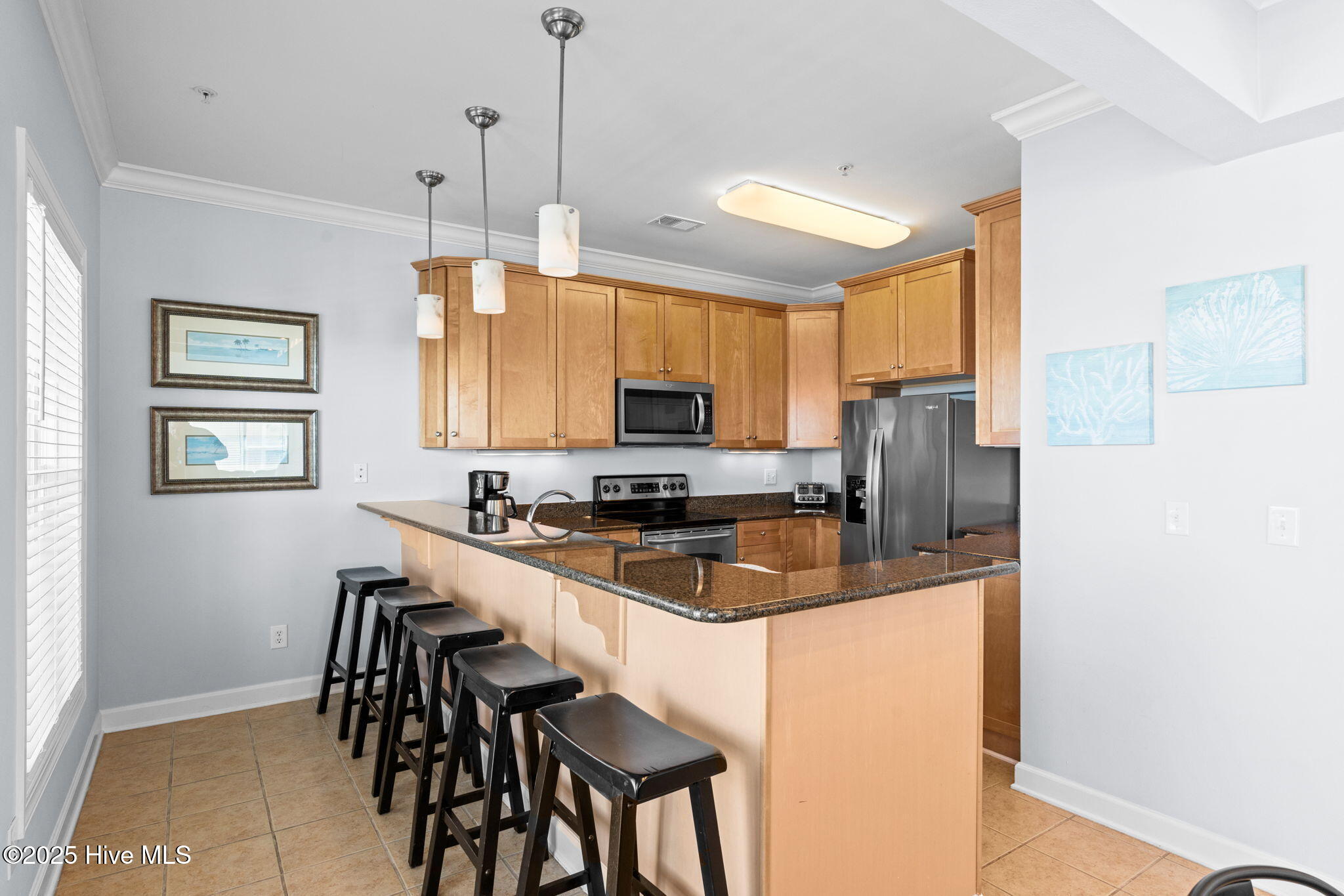 100536833 | Photo 21