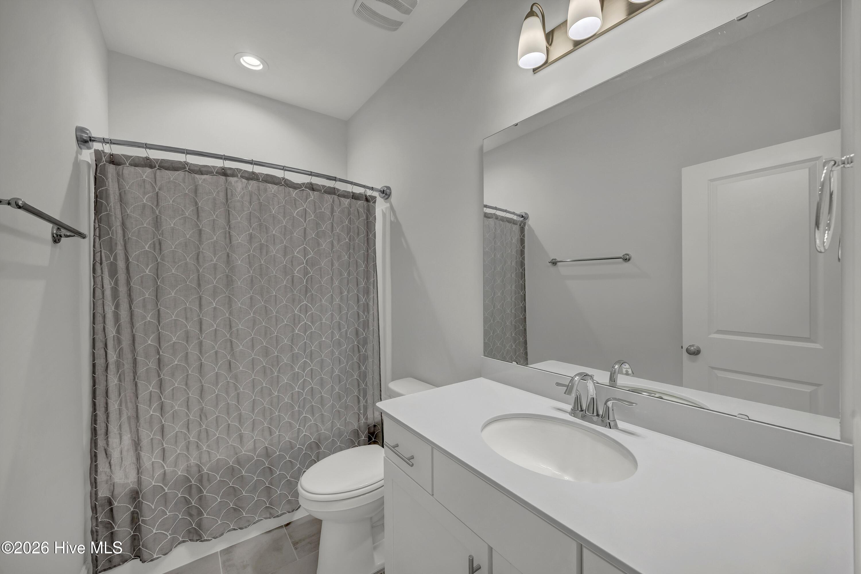 100555311 | Photo 27