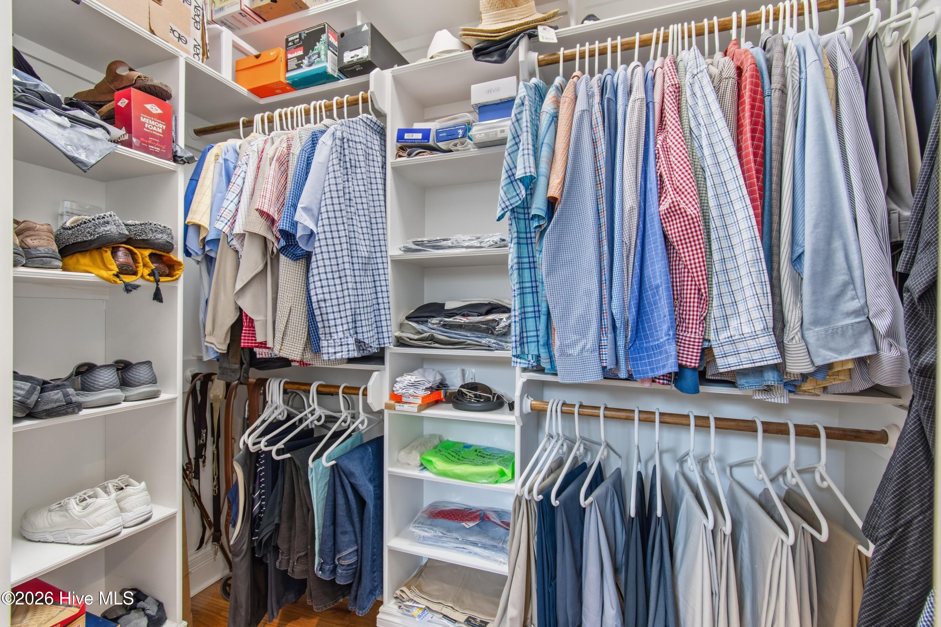 100555606 | Photo 39