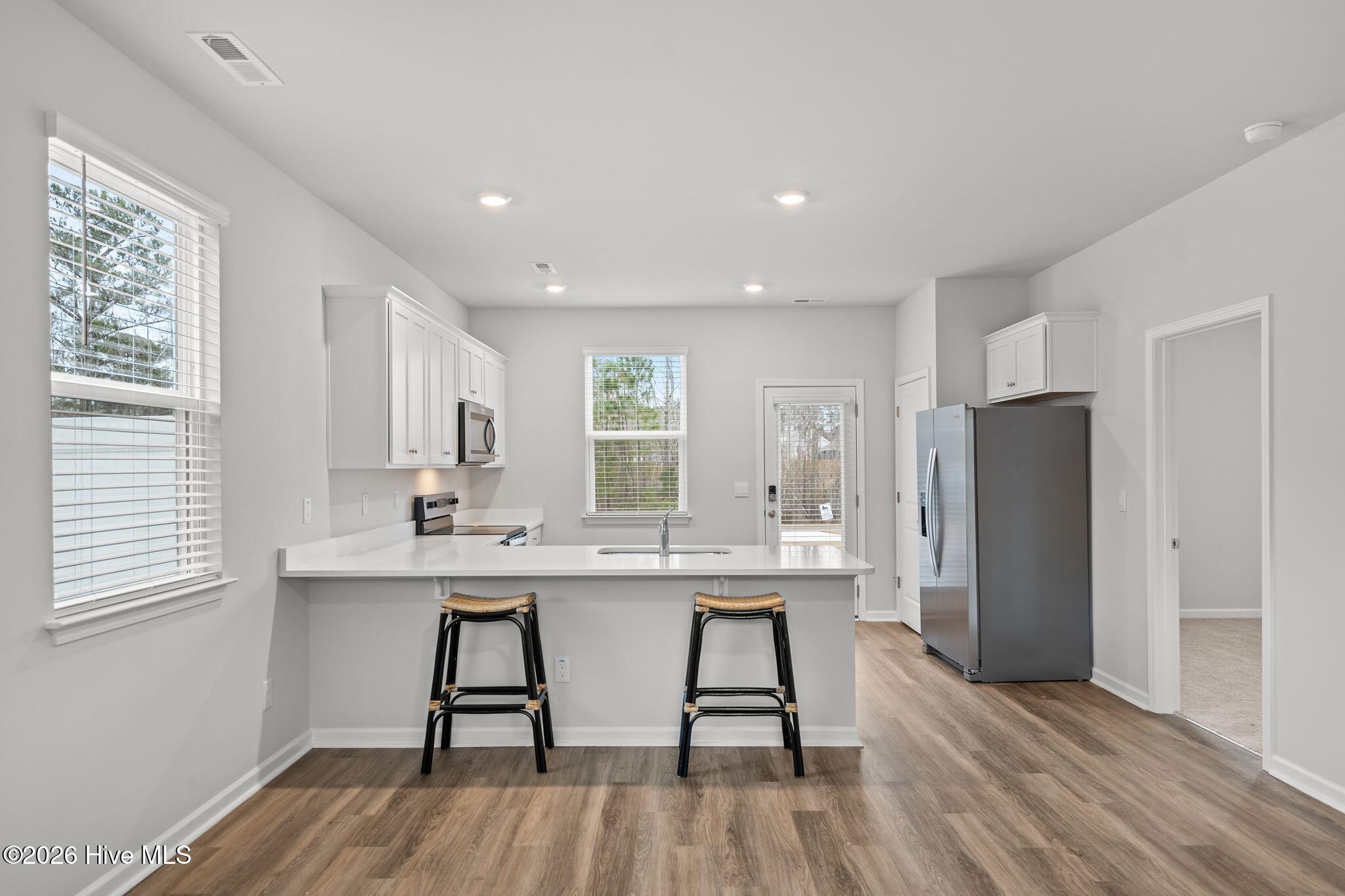 100548880 | Photo 16