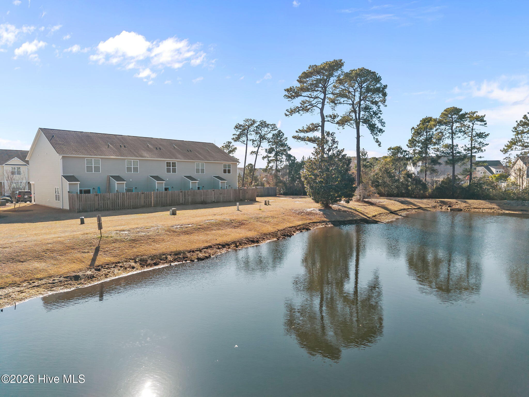 100555815 | Photo 49