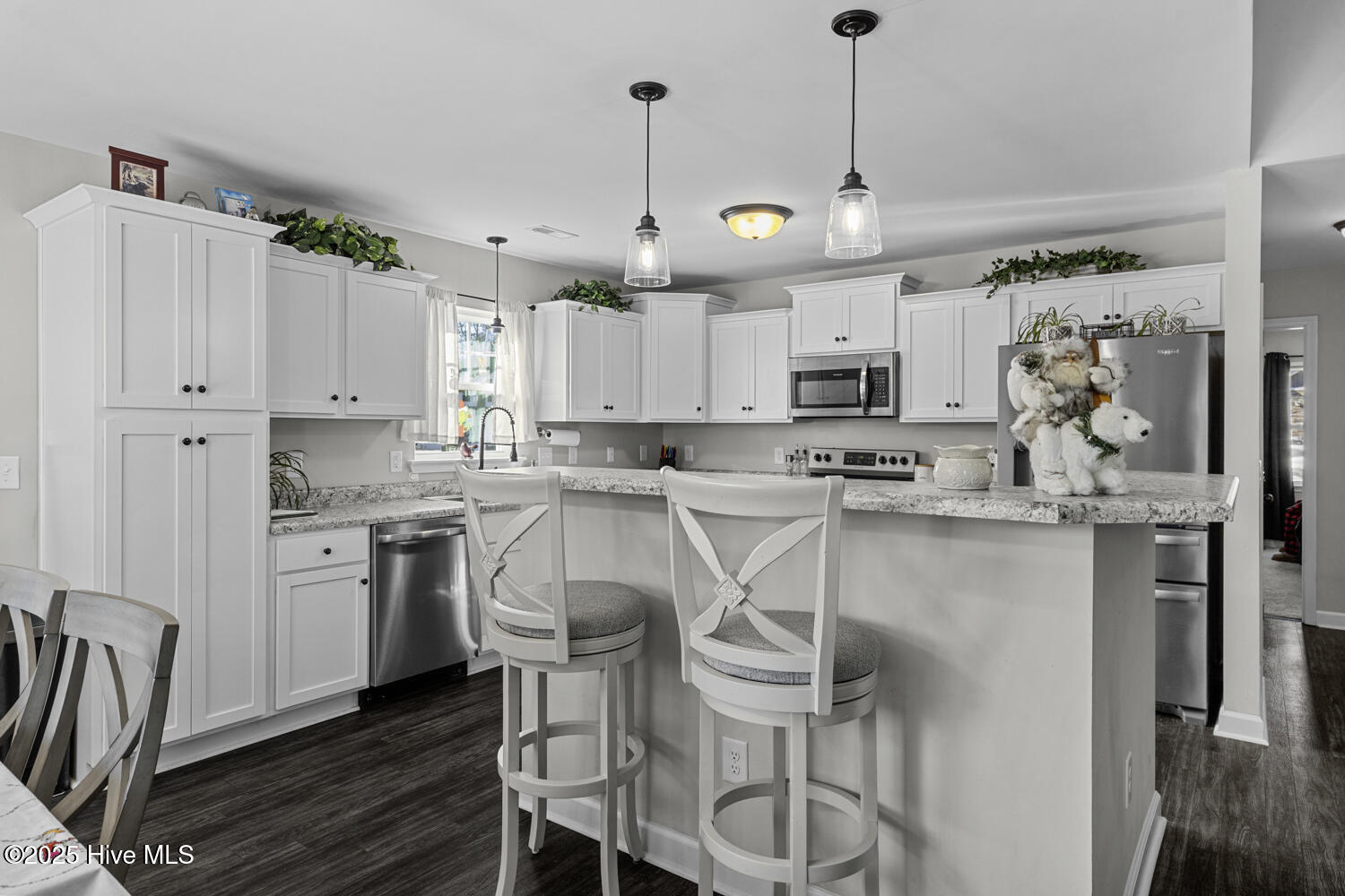 100545268 | Photo 10