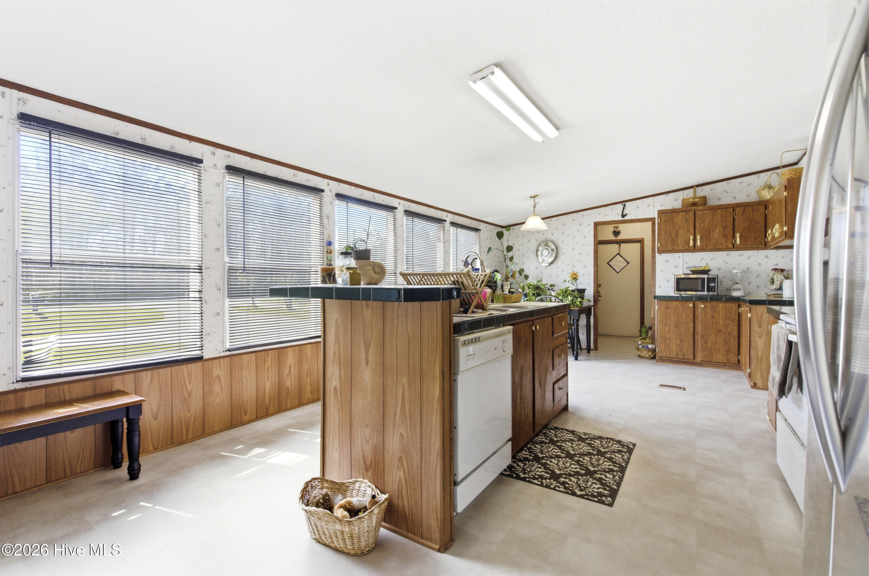 100565497 | Photo 30