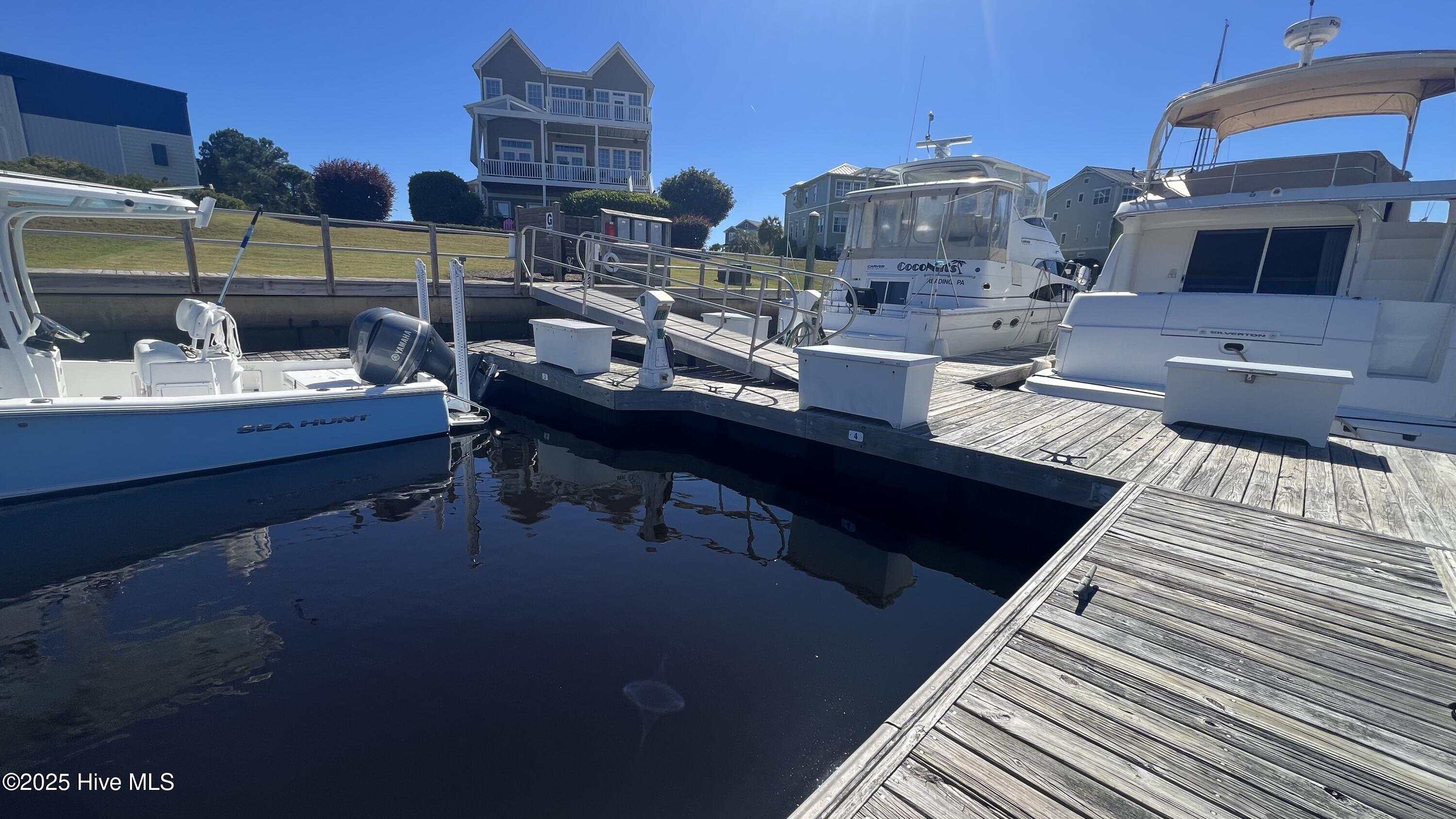 100537325 | Photo 10