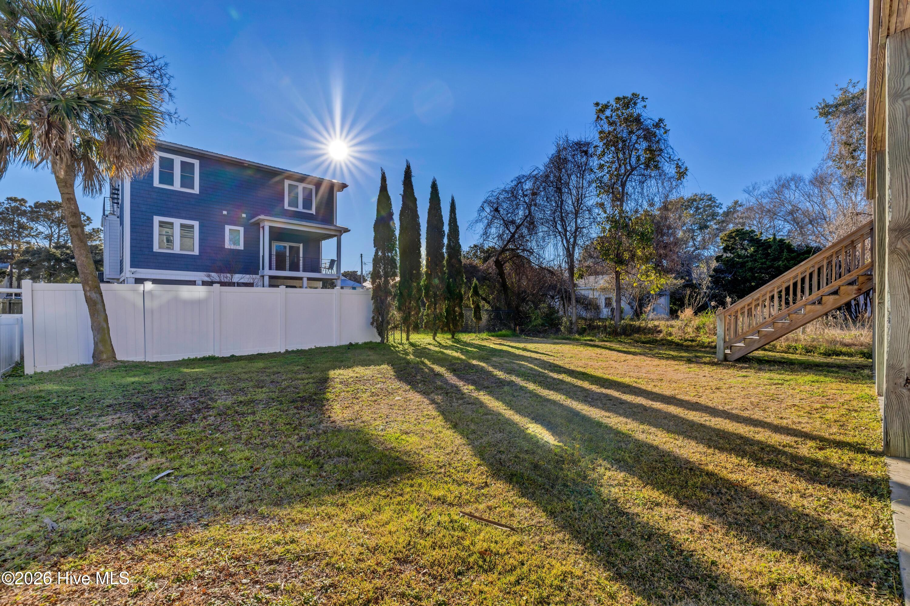 100549808 | Photo 48