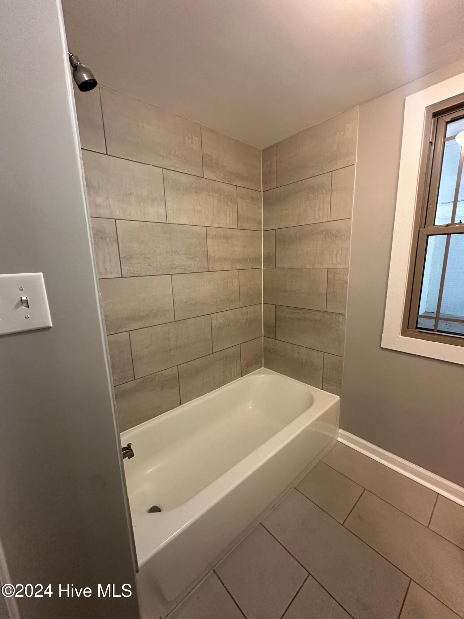 BATHROOM 1 TUB