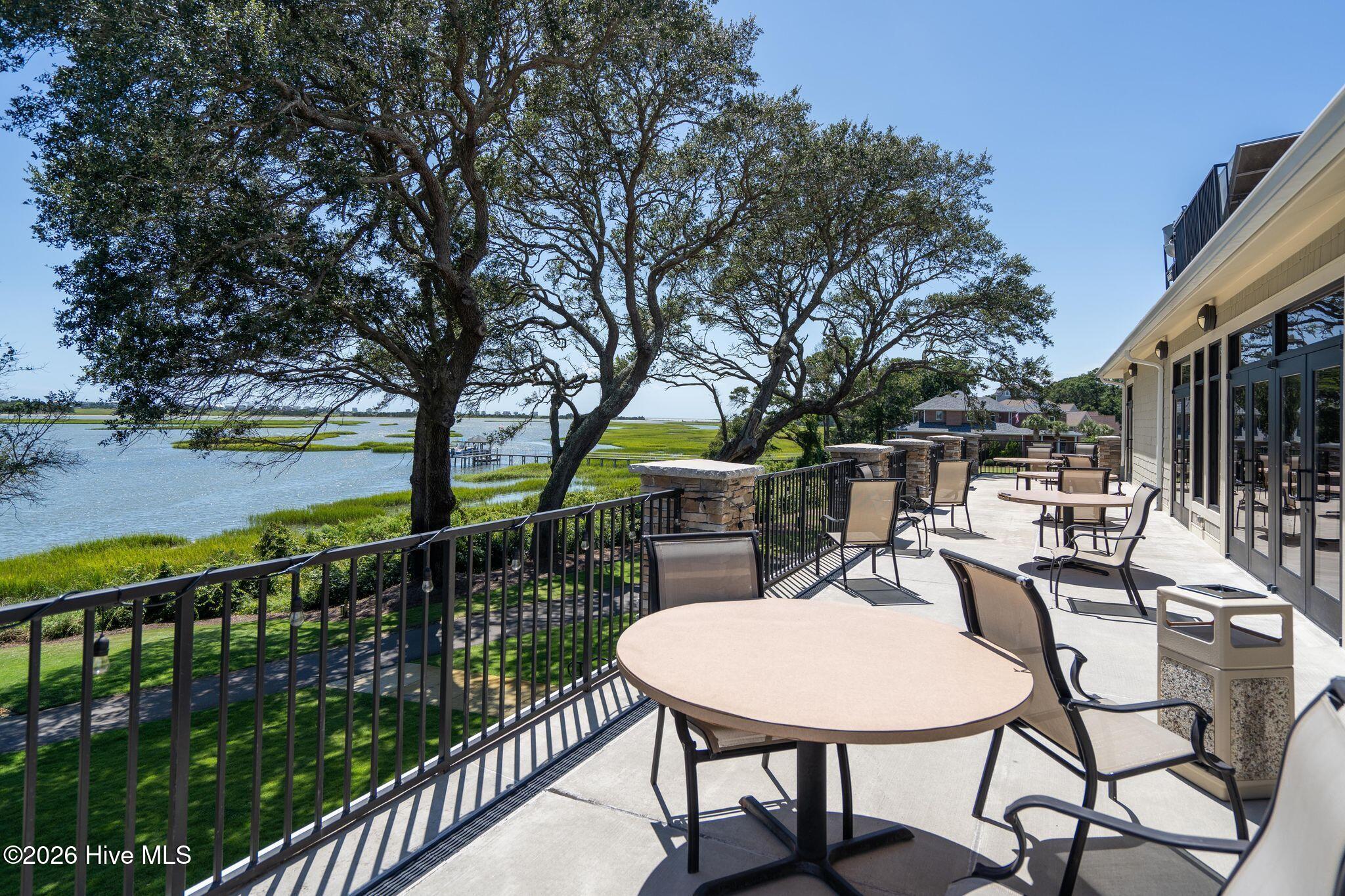 100562412 | Photo 84