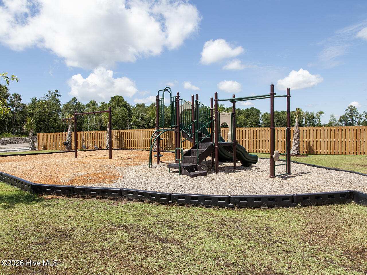 100488135 | Photo 39