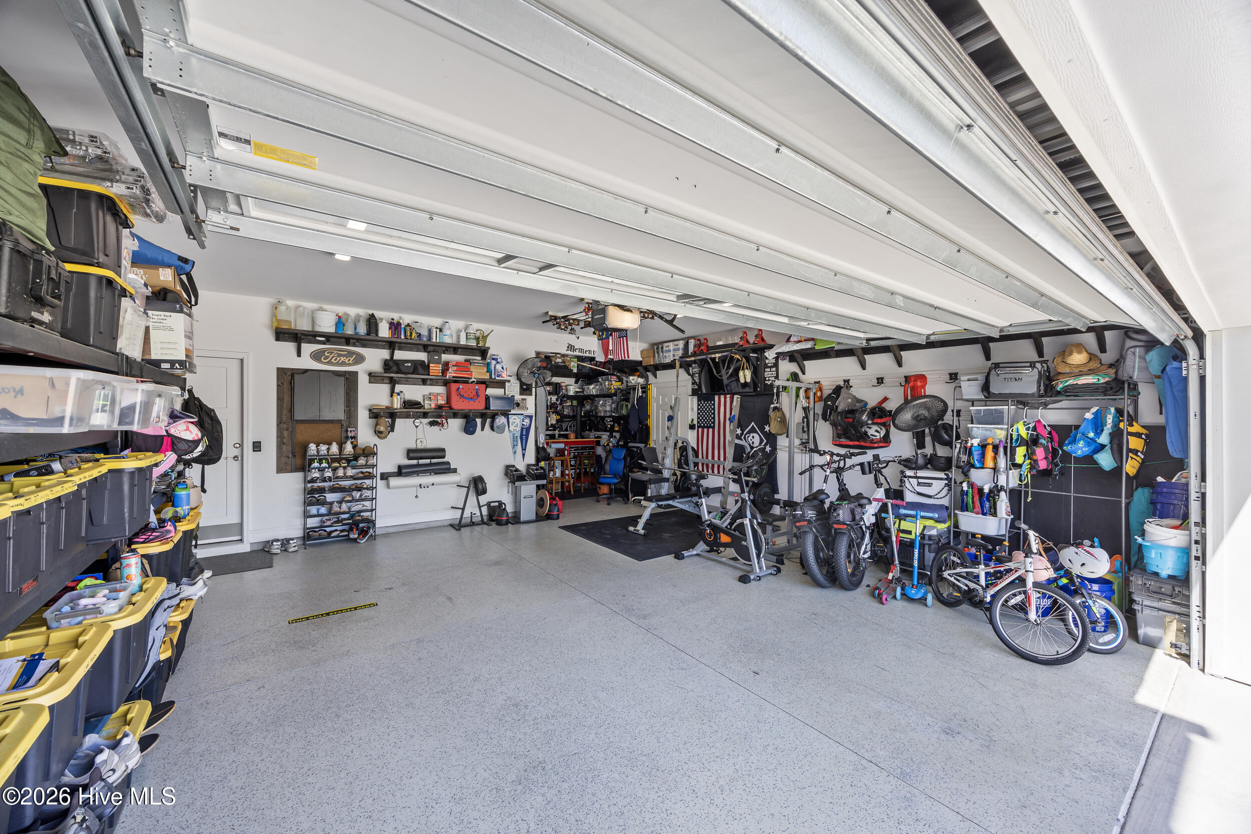 100570298 | Photo 50