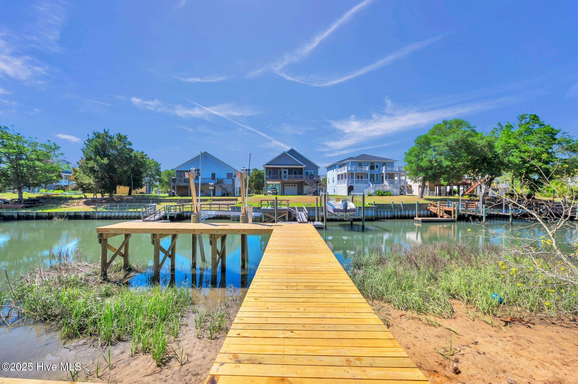 100547120 | Photo 72