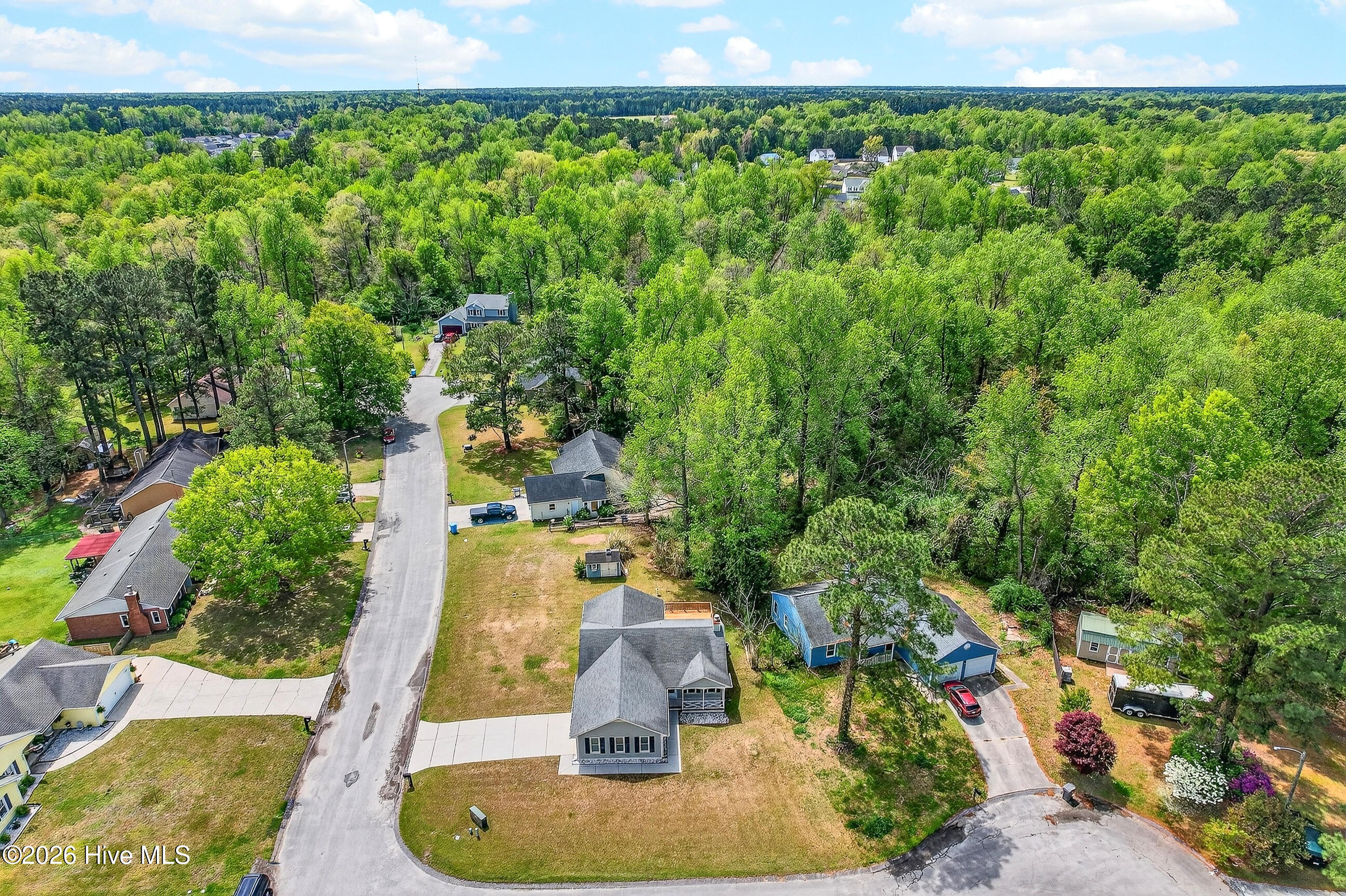 100565392 | Photo 28