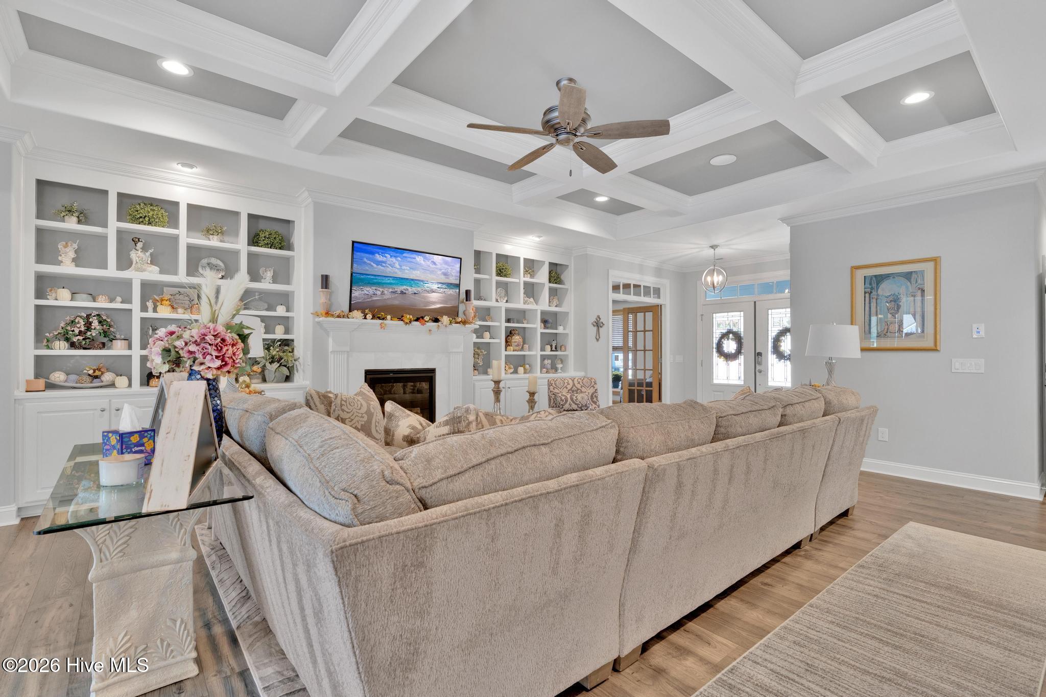 100549204 | Photo 12