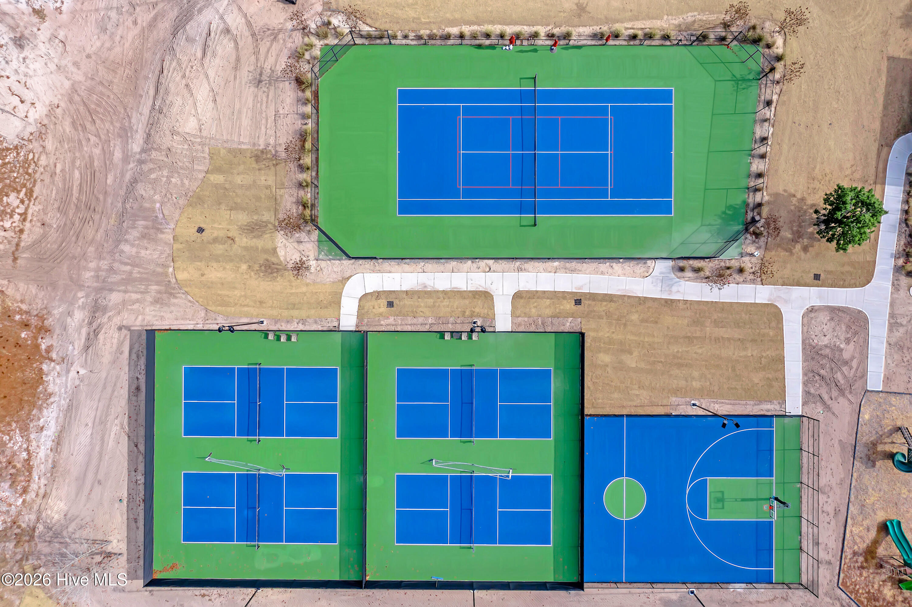 100551490 | Photo 30