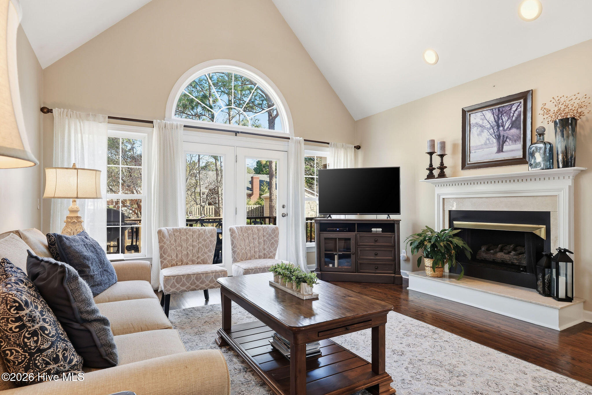 100556784 | Photo 11