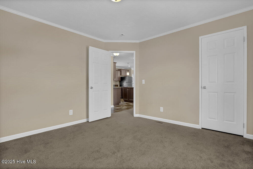 100493955 | Photo 23