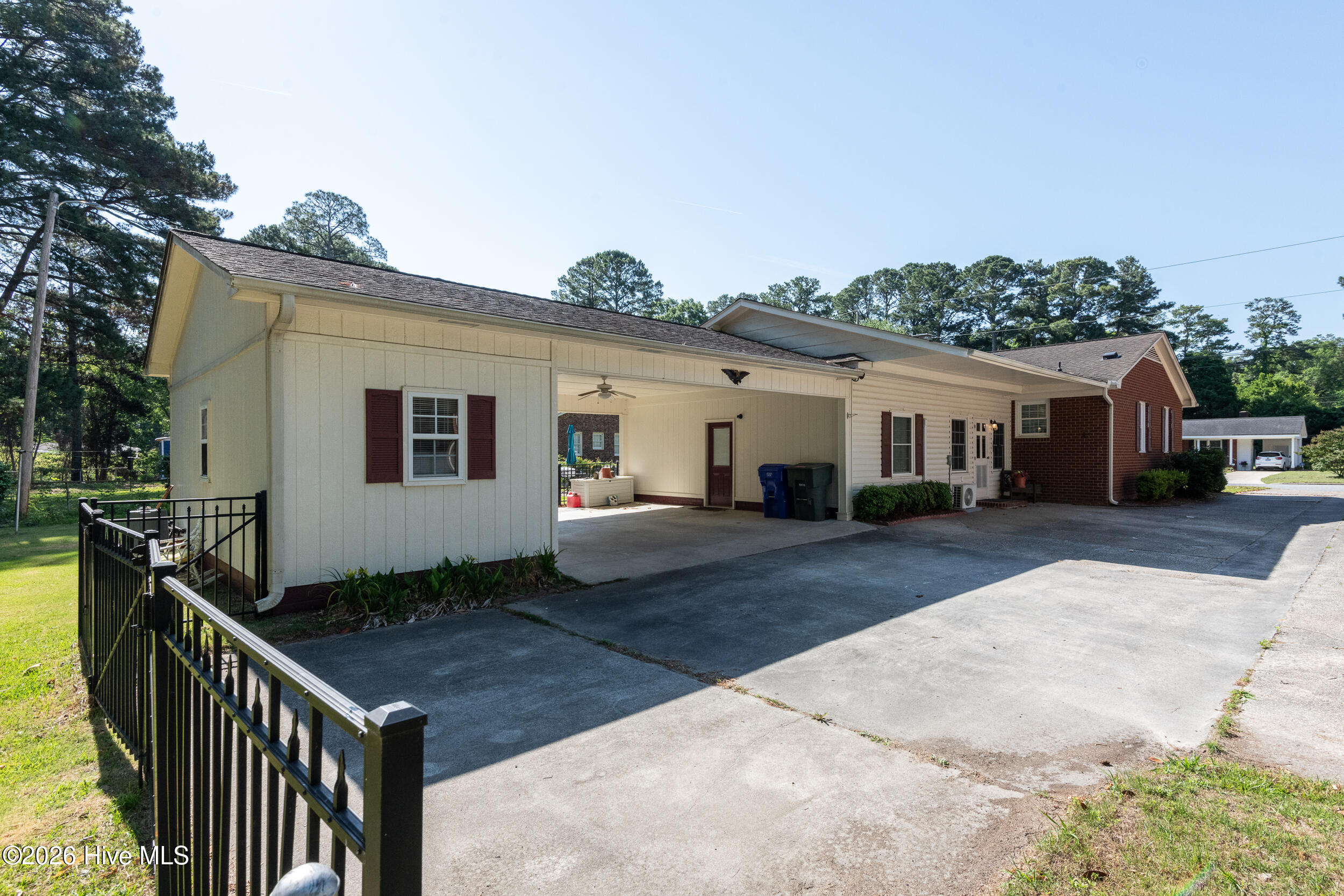 1705ENGLEWOOD3