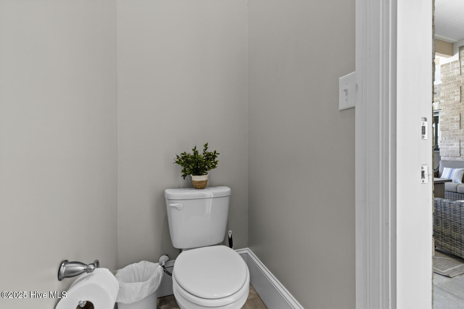 100546022 | Photo 70