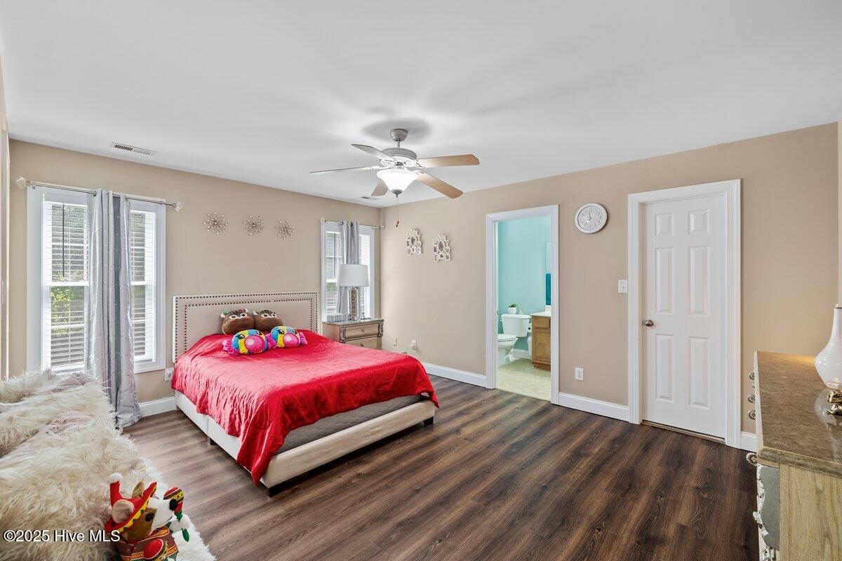 100534890 | Photo 18