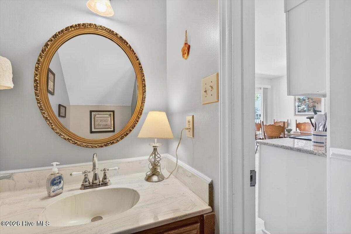 100549781 | Photo 27