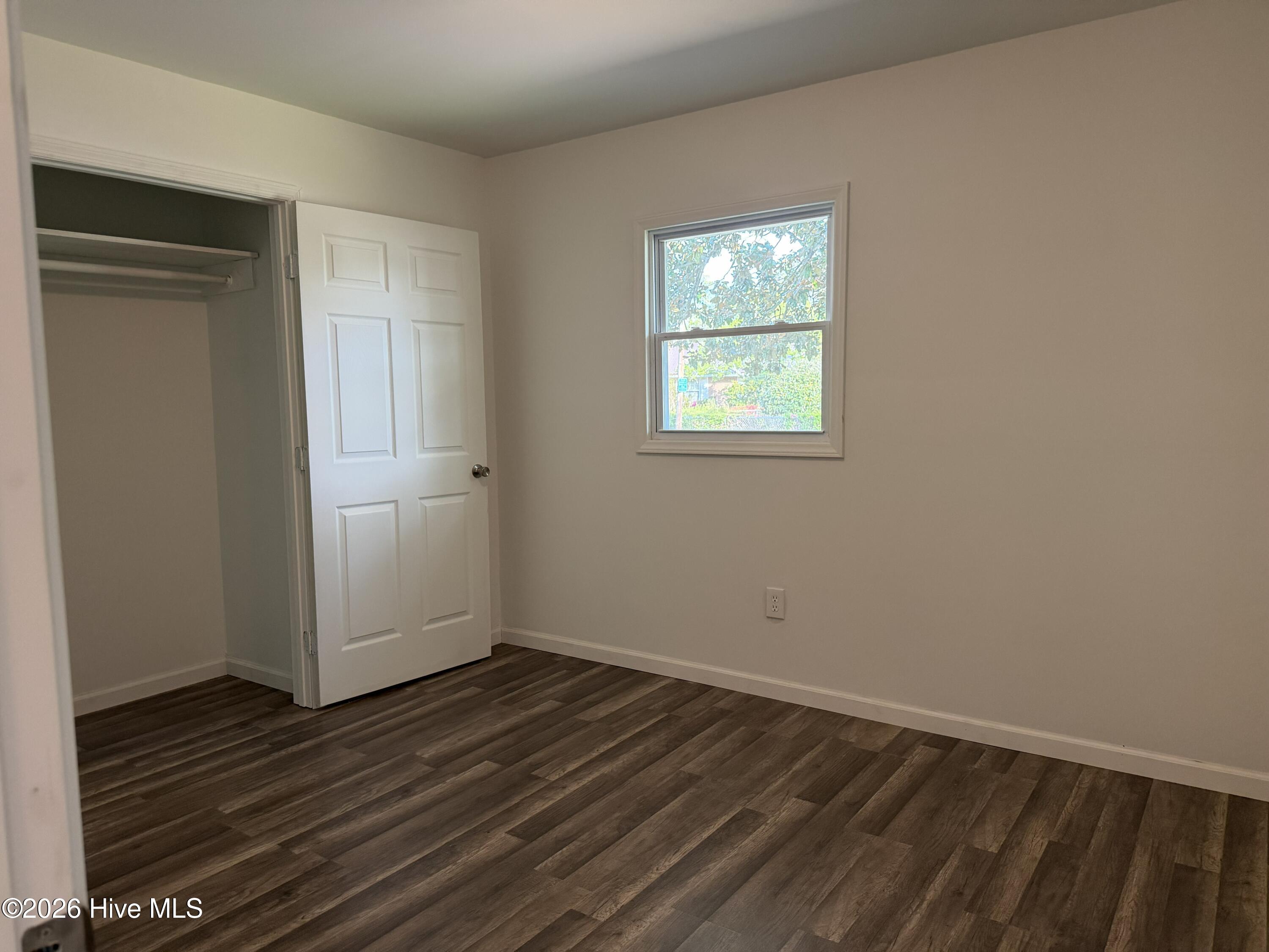 100565098 | Photo 22